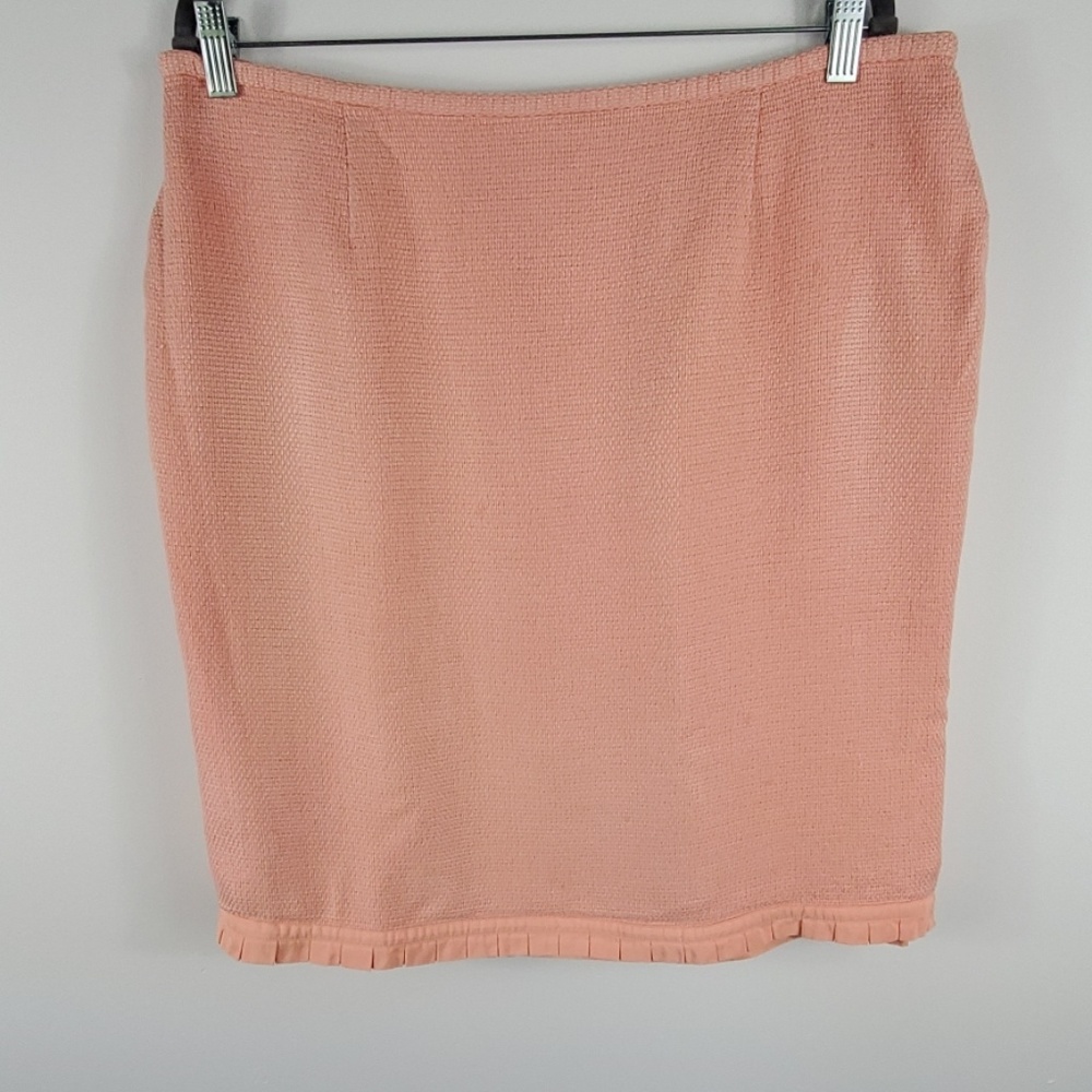 Don Caster skirt